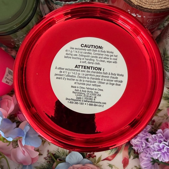 Bath & Body Works Shiny Red XO Candle Holder - Picture 3 of 4
